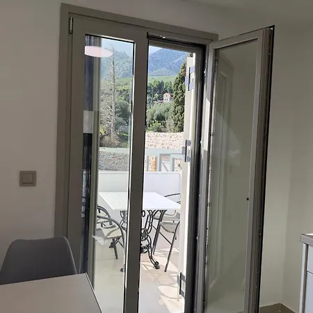 Almyra Apartman