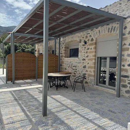 Almyra Apartament